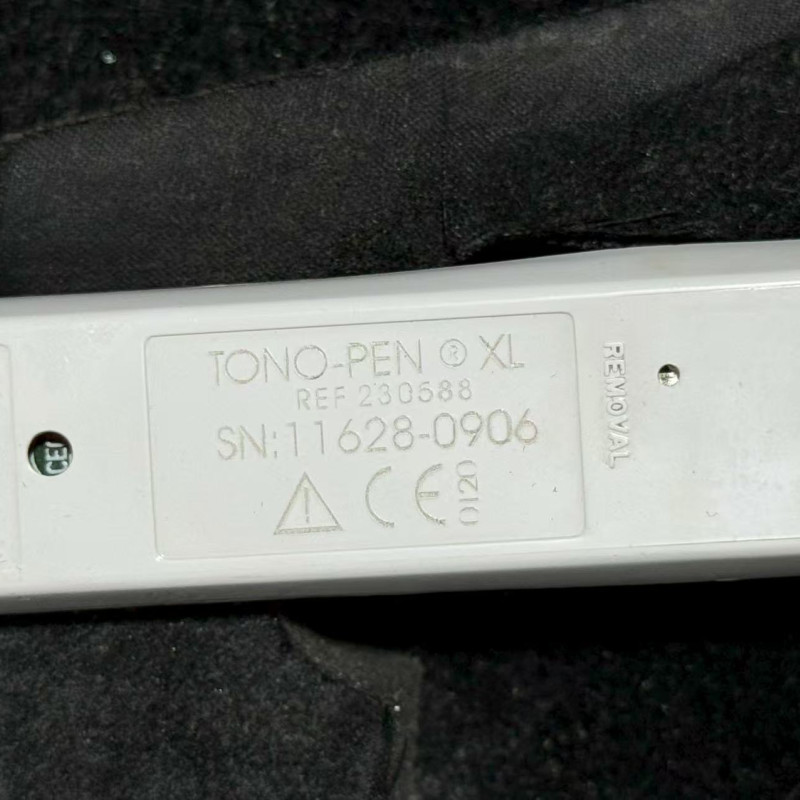 Applanation Tonometer